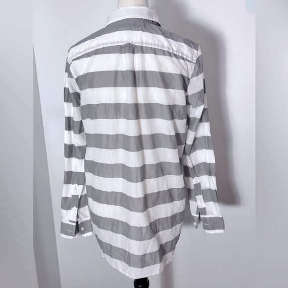 BANANA REPUBLIC SZ M SOFT WASH LONG SLEEVE COTTON BUTTON FRONT GRAY WHITE STRIPE - Picture 3 of 7